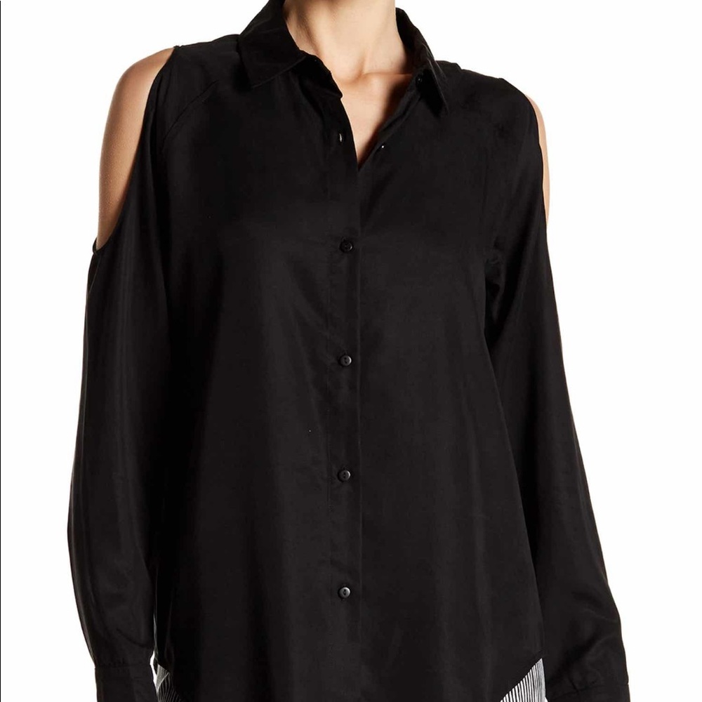 Insight cold shoulder shirt